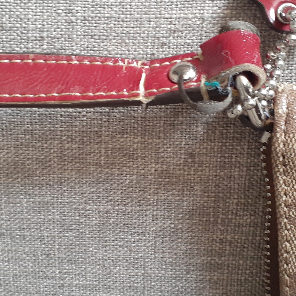 Coach peyton tan signature crossbody bag purse - Picture 10 of 13